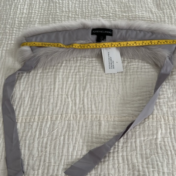 NWT GIFT ready Adrienne Landau fur collar. Dress up your coats or sweaters! - Picture 5 of 11